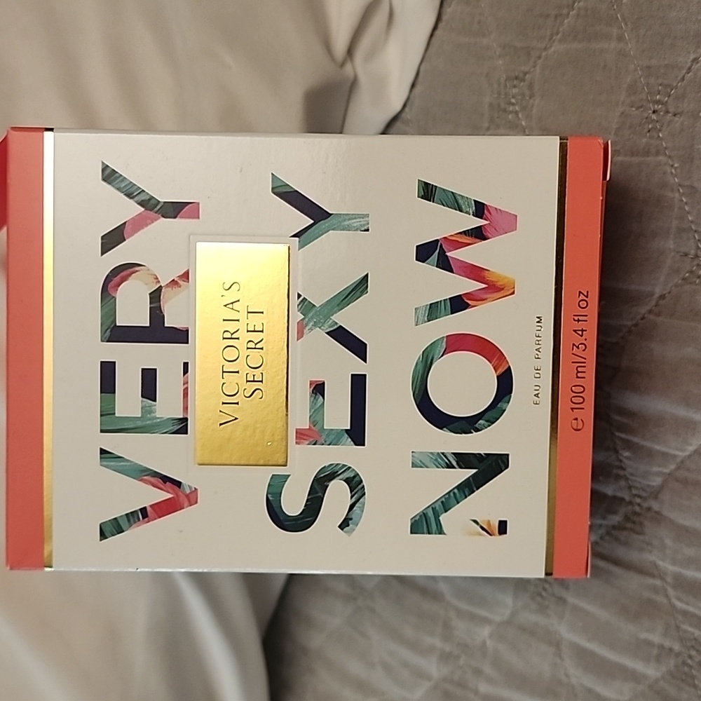 VICTORIA'S SECRET VERY SEXY NOW PERFUME 3.4OZ